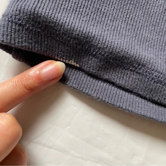 👚Wilfred Free by Aritzia  Dusty Blue Crop Top! Woman’s Size Small 👚 - Picture 11 of 11